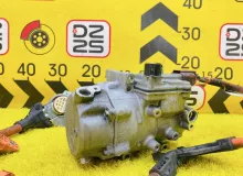 Компрессор кондиционера TOYOTA ESQUIRE 2015 8837028030 ZWR80G 2ZRFXE, передний