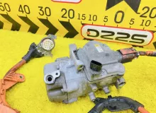 Компрессор кондиционера TOYOTA ESQUIRE 2015 8837028030 ZWR80G 2ZRFXE, передний