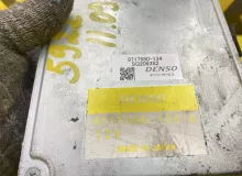 Блок управления двс TOYOTA HIACE 1995 8966126180 KZH106W 1KZTE, передний