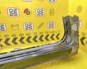 Порог кузова Toyota
