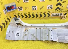 Порог кузова TOYOTA LAND CRUISER 2003 6131160120 UZJ100W 2UZFE, правый