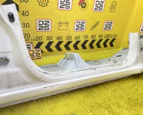 Порог кузова Toyota