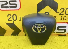 Подушка безопасности водителя TOYOTA WISH 2012 4513068041 ZGE25W 2ZRFAE, передняя