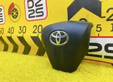 Подушка безопасности водителя TOYOTA WISH 2012 4513068041 ZGE25W 2ZRFAE, передняя