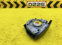 Подушка безопасности водителя TOYOTA WISH 2012 4513068041 ZGE25W 2ZRFAE, передняя