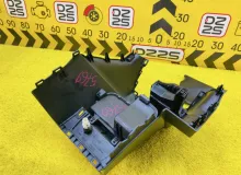 Бардачок TOYOTA WISH 2012 5541068050 ZGE25W 2ZRFAE, передний
