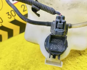 Бачок стеклоомывателя Toyota