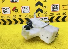 Бачок стеклоомывателя TOYOTA ESQUIRE 2015 8531528340 ZWR80G 2ZRFXE, передний