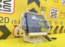 Блок управления двс TOYOTA HIACE 2012 8966126G00 KDH206V 1KDFTV, передний