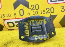 Подушка коробки передач TOYOTA HIACE 2012 1238030020 KDH206V 1KDFTV, задняя
