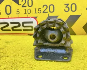 Подушка коробки передач Toyota