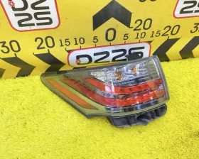 Стоп-сигнал Toyota