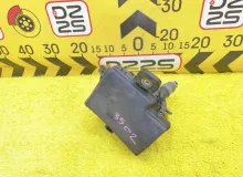 Блок предохранителей TOYOTA COROLLA FIELDER 2013 8274152100 NKE165G 1NZFXE, передний