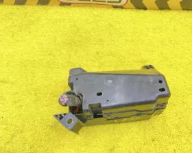 Блок предохранителей Mitsubishi
