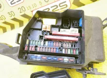Блок предохранителей LEXUS RX350 2009 8267248320 GGL10W 2GRFE, передний