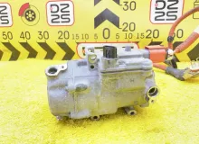 Компрессор кондиционера LEXUS CT200H 2011 8837047050 ZWA10 2ZRFXE, передний
