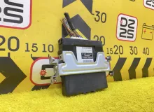 Блок управления двс TOYOTA HIACE 2009 8966126E30 TRH219W 2TRFE, передний