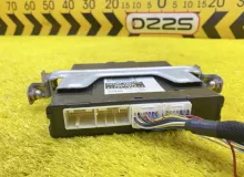 Блок управления двс TOYOTA HIACE 2009 8966126E30 TRH219W 2TRFE, передний