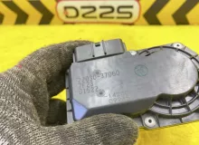 Заслонка дроссельная TOYOTA PRIUS PHV 2017 2203037060 ZVW52W 2ZRFXE, передняя