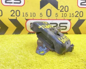 Подушка двигателя Toyota