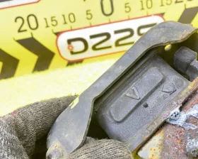 Подушка двигателя Toyota