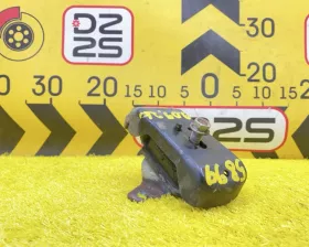 Подушка двигателя Toyota