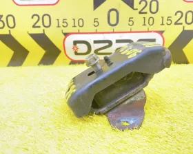 Подушка двигателя Toyota