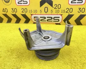 Кронштейн вискомуфты Toyota
