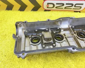 Клапанная крышка Toyota