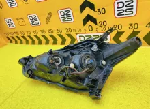 Фара TOYOTA SIENTA 2015 8113052K20 NHP170G 1NZFXE, передняя правая