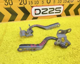 Петля капота TOYOTA
