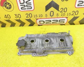 Клапанная крышка Toyota