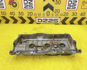 Клапанная крышка Toyota