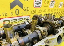 Головка блока цилиндров TOYOTA LAND CRUISER PRADO 2003 1110169136 VZJ121W 5VZFE, передняя правая