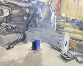 Лонжерон TOYOTA
