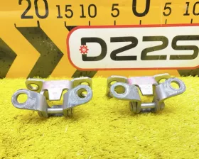 Петли двери багажника Toyota