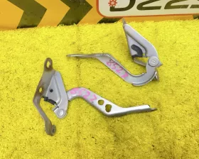 Петля капота Toyota