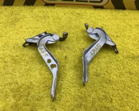 Петля капота Toyota