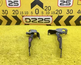 Петля капота Mazda