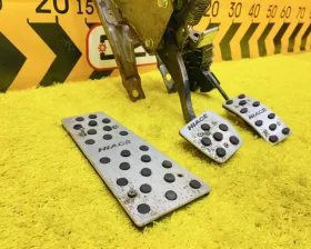 Накладка на педаль TOYOTA