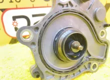 Помпа TOYOTA ESQUIRE 2015 161A029015 ZWR80G 2ZRFXE, передняя