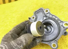 Помпа TOYOTA ESQUIRE 2015 161A029015 ZWR80G 2ZRFXE, передняя