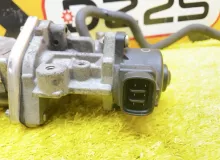 Клапан egr TOYOTA ESQUIRE 2015 2562037120 ZWR80G 2ZRFXE, передний
