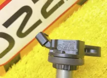 Катушка зажигания LEXUS CT200H 2012 9091902258 ZWA10 2ZRFXE, передняя