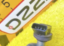 Катушка зажигания LEXUS CT200H 2012 9091902258 ZWA10 2ZRFXE, передняя