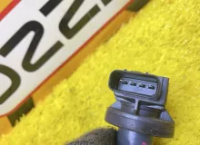 Катушка зажигания TOYOTA COROLLA FIELDER 2013 9091902265 NKE165G 1NZFXE, передняя