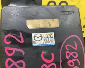 Блок управления двс Mazda