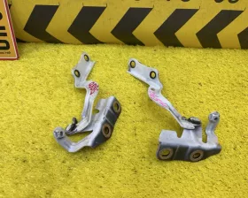 Петля капота TOYOTA