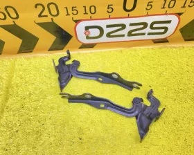 Петля капота Mazda