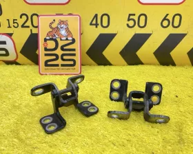 Петли двери багажника Toyota